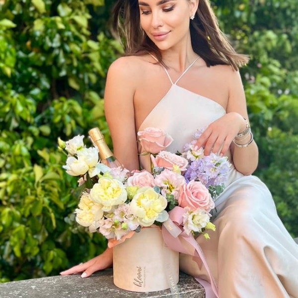 Flower box z różą i ostróżką - JUŻ NA ZAWSZE
