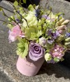 LILARÓŻ Welurowy flower box z żywych kwiatów