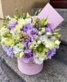 LILARÓŻ Welurowy flower box z żywych kwiatów